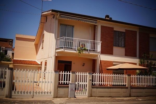 Bed and Breakfast Il Melograno Ористано Экстерьер фото